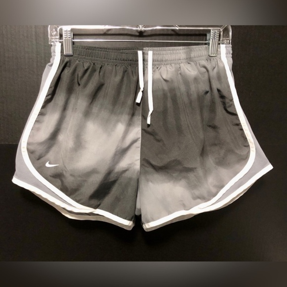🕸️Nike Dri-Fit Tempo Gray Ombre Polyester Running Shorts